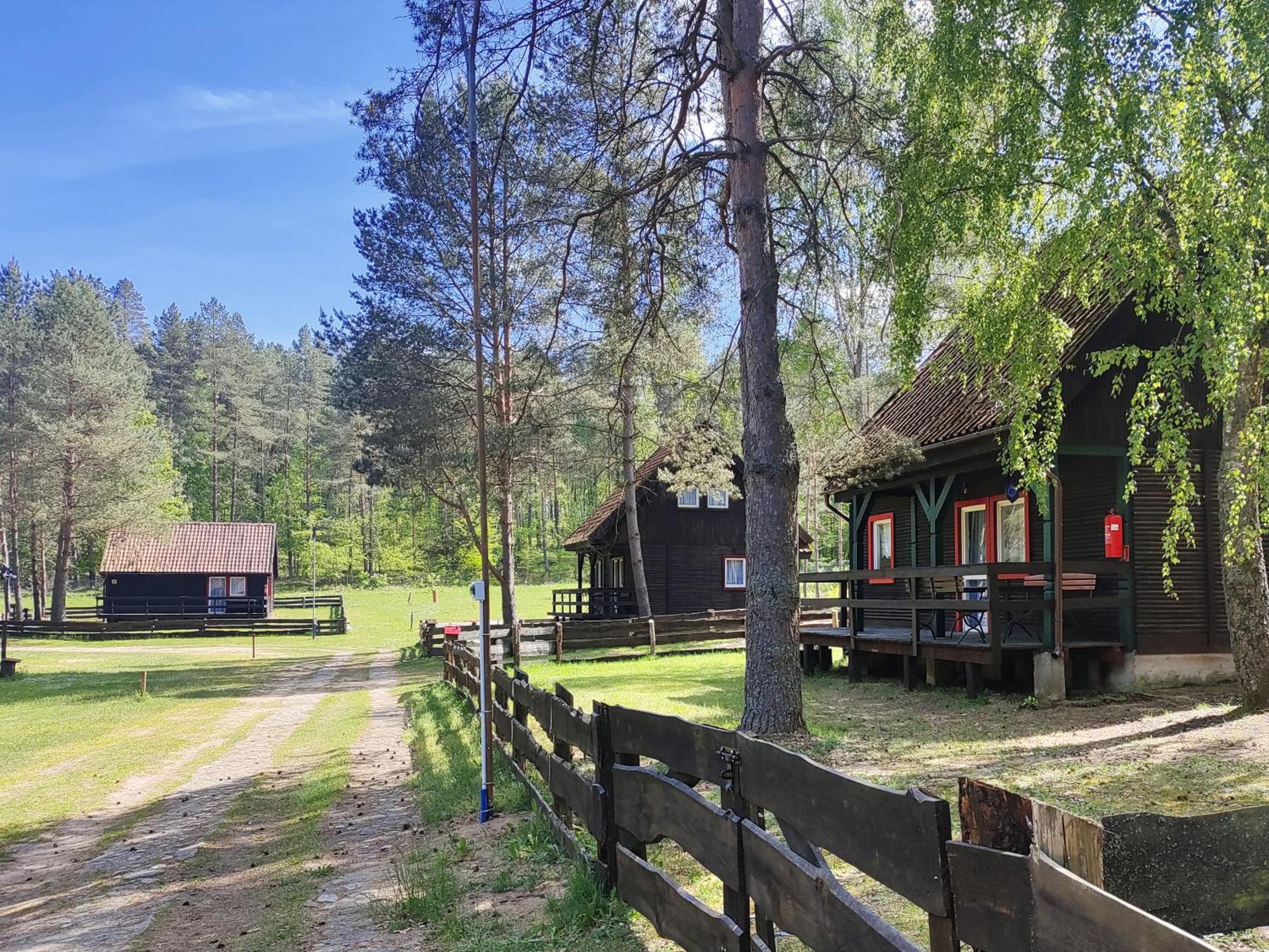 Domek U Rybaka Na Mazurach Z Basenem Guzowy Piec Exterior foto